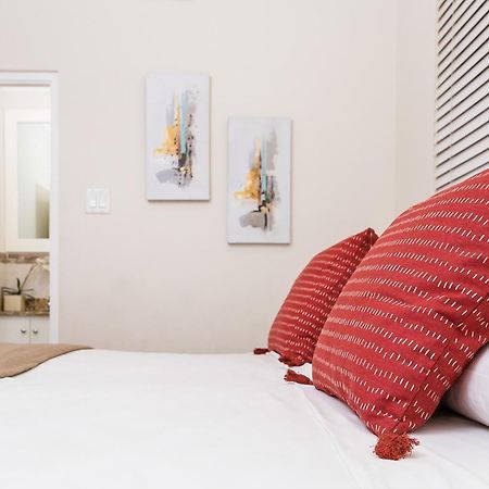 Botanic Bliss Living In Kingston Lejlighed Eksteriør billede